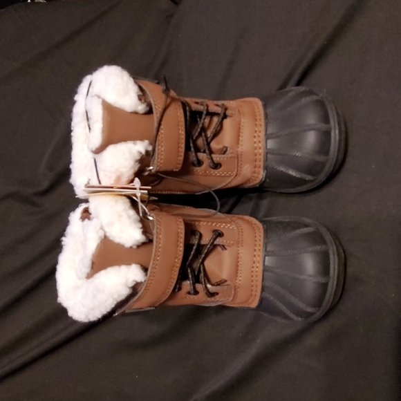 Brand New Cat & Jack Journey Winter Boots - Picture 3 of 6
